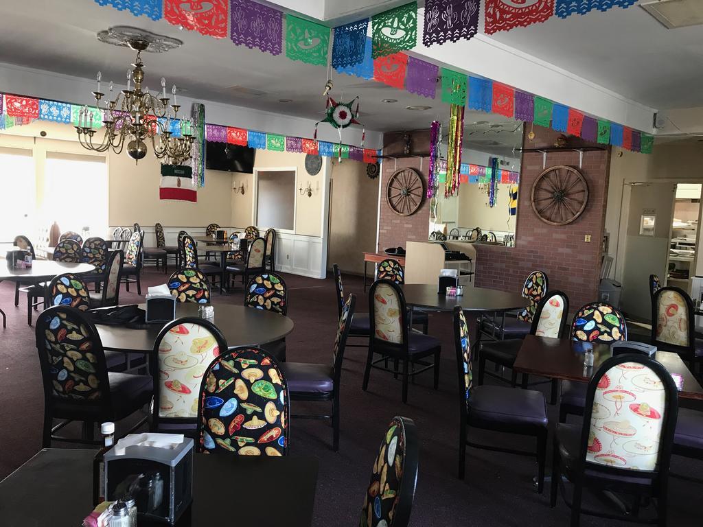 Winton Inn & Suites 반웰 외부 사진