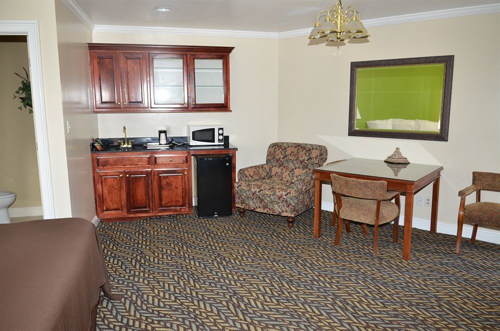 Winton Inn & Suites 반웰 외부 사진