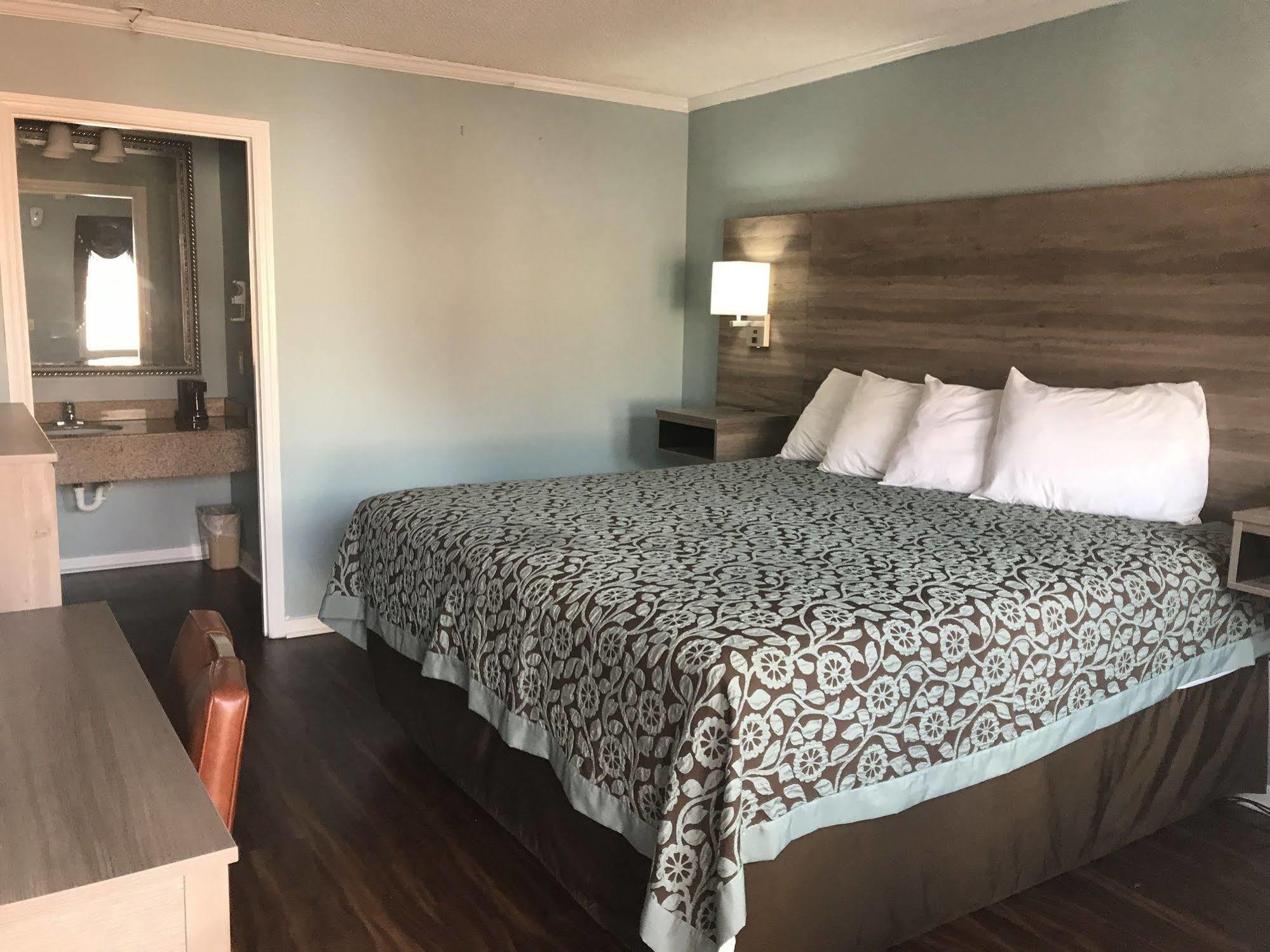 Winton Inn & Suites 반웰 외부 사진
