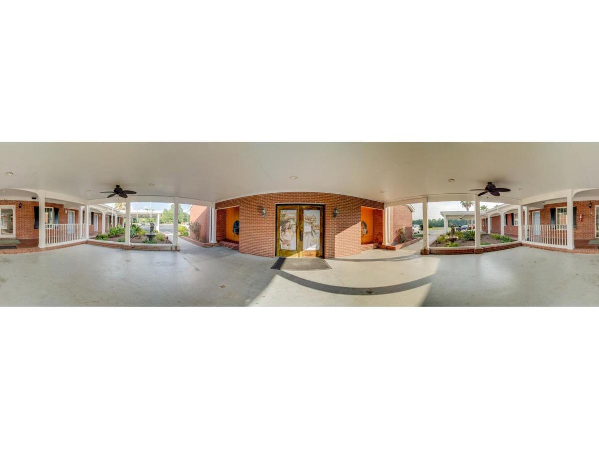 Winton Inn & Suites 반웰 외부 사진